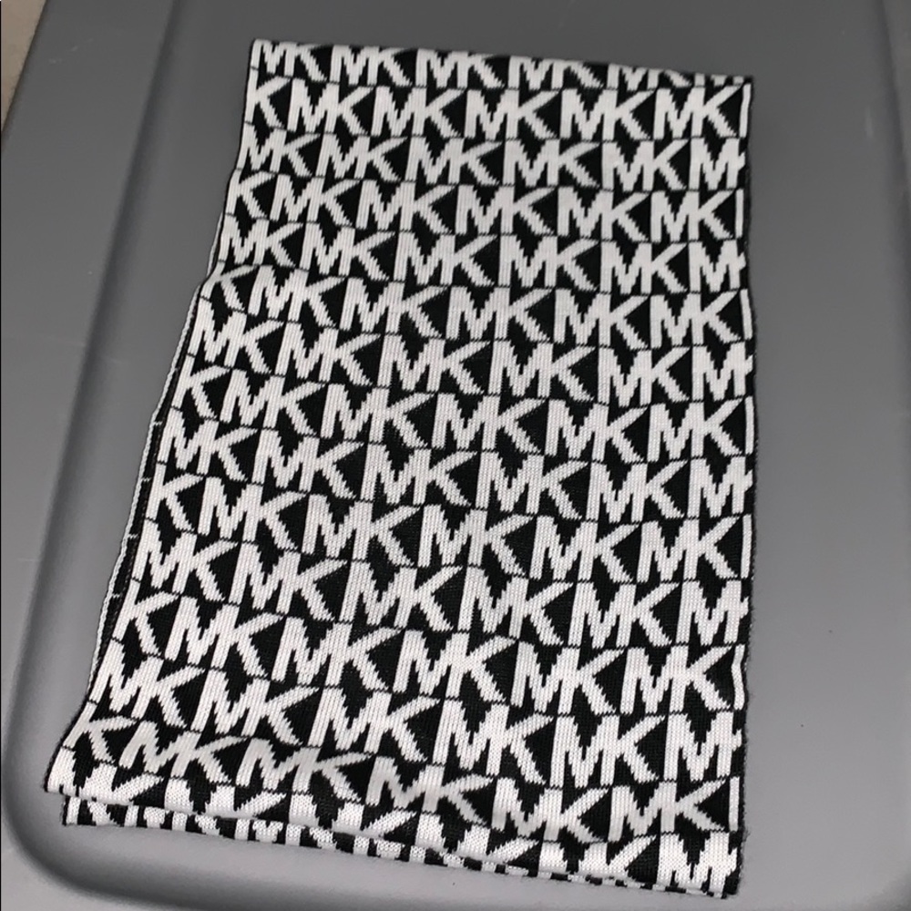Michael Kors Scarf